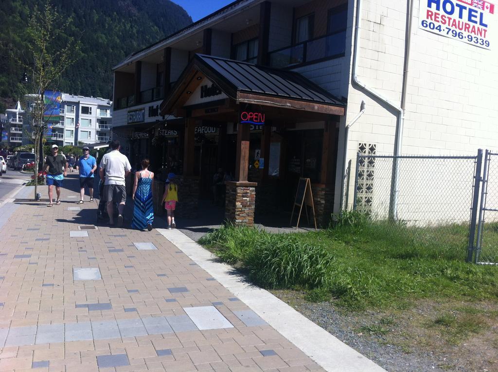 Spring Villa Hotel Harrison Hot Springs Dış mekan fotoğraf