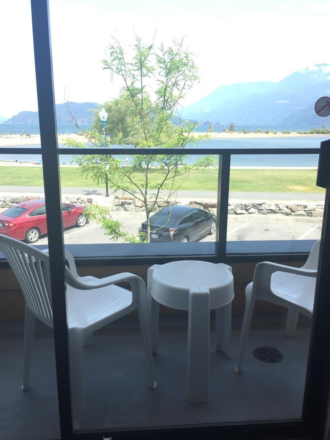Spring Villa Hotel Harrison Hot Springs Dış mekan fotoğraf