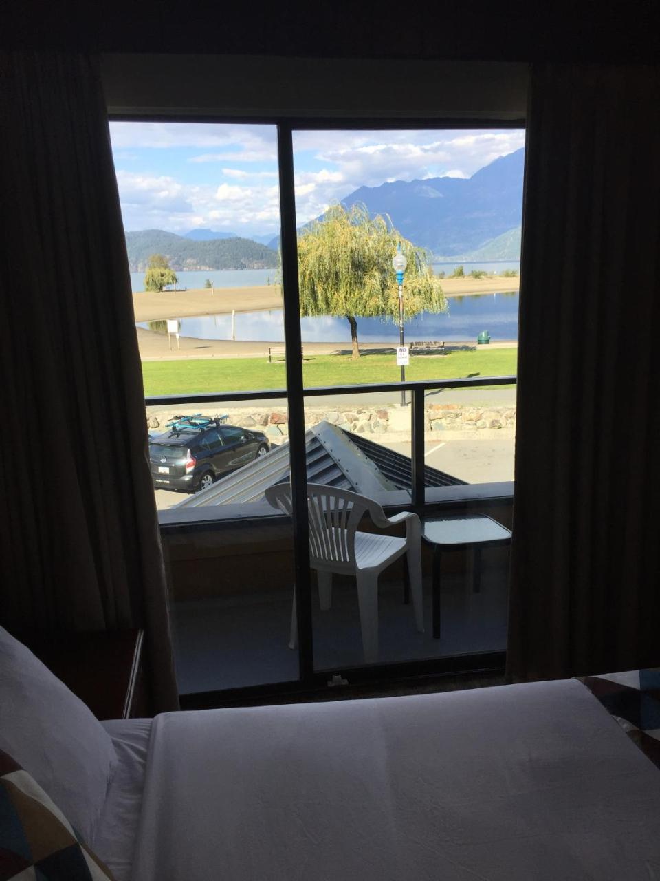 Spring Villa Hotel Harrison Hot Springs Dış mekan fotoğraf