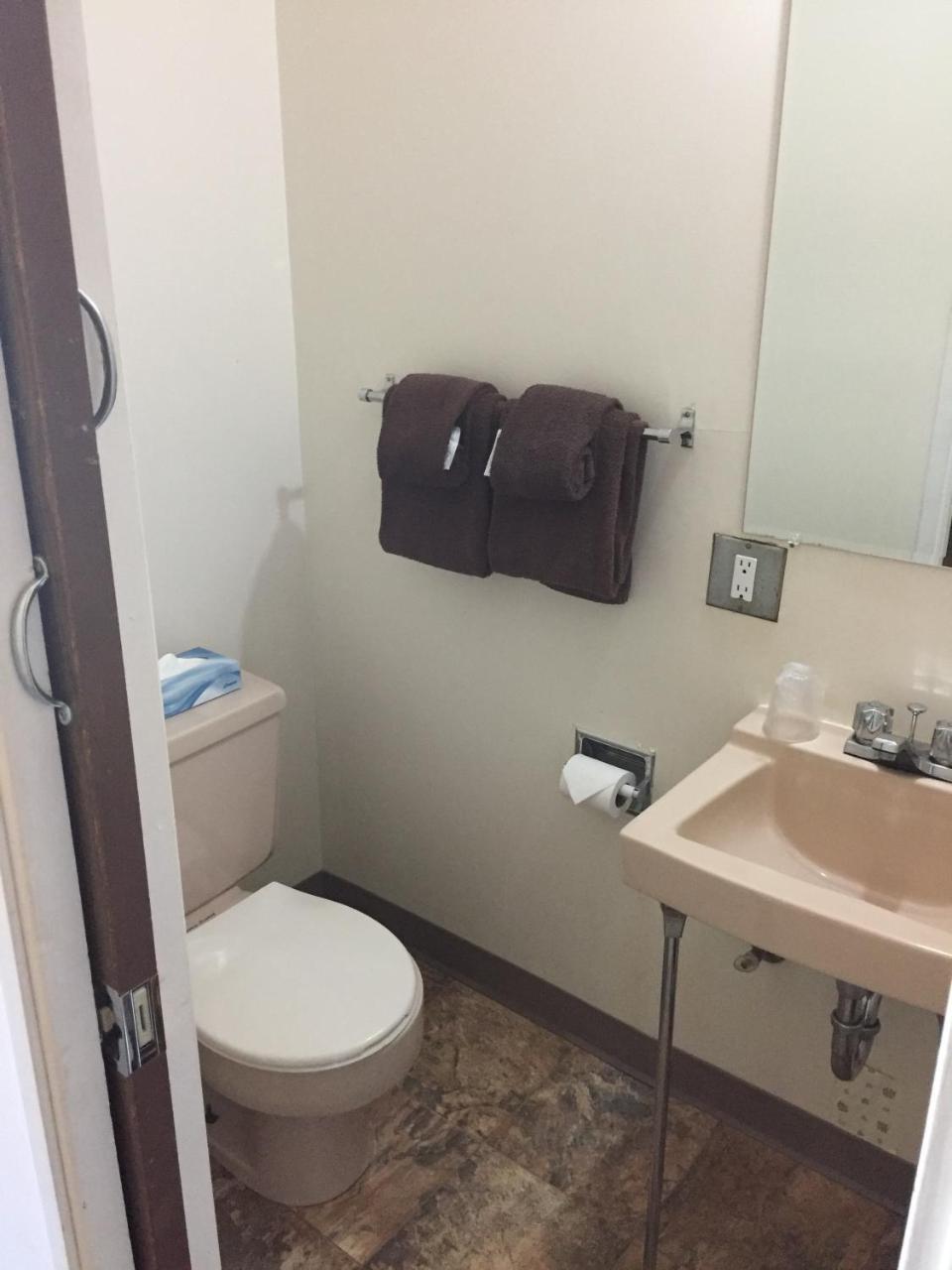 Spring Villa Hotel Harrison Hot Springs Dış mekan fotoğraf