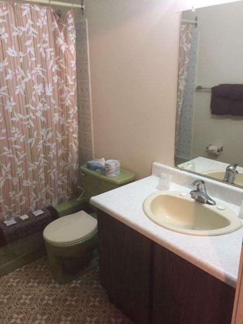 Spring Villa Hotel Harrison Hot Springs Dış mekan fotoğraf